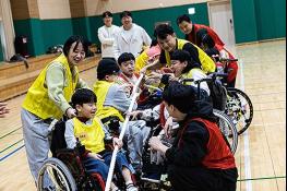 SK행복나눔재단, 휠체어 사용 아동 위한 ‘휠체어 운동 페스티벌’ 성료 기사 이미지