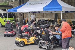 광주 서구, 전동보장구 이용 장애인·노인 보험 지원 기사 이미지